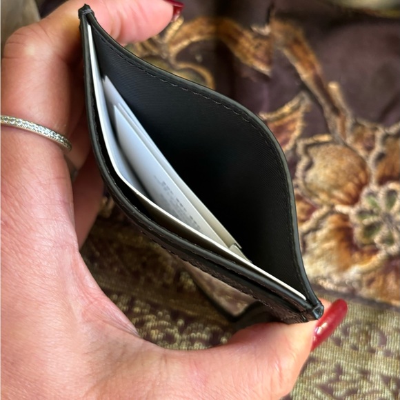 Authentic Coach signature leather/calf card case/ID - Picture 6 of 7